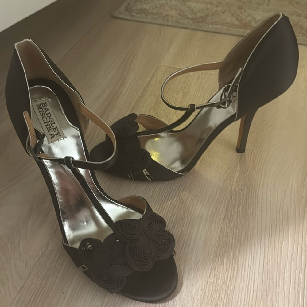 BADGLEY MISCHKA PUMPS